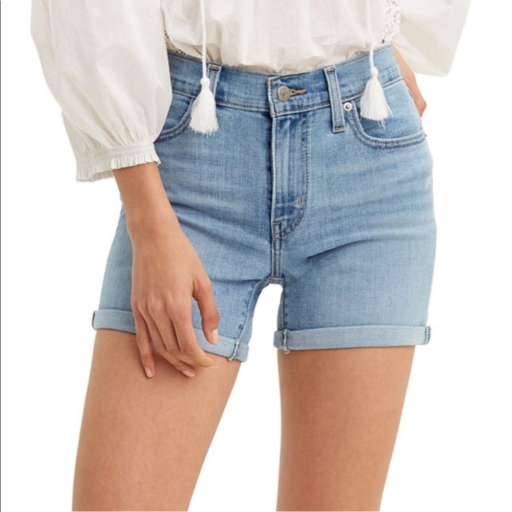 NWT Levi’s Jean Shorts